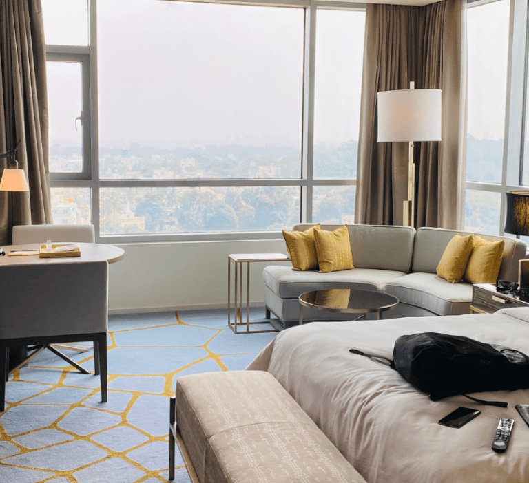 Effortless-Hotel-Room