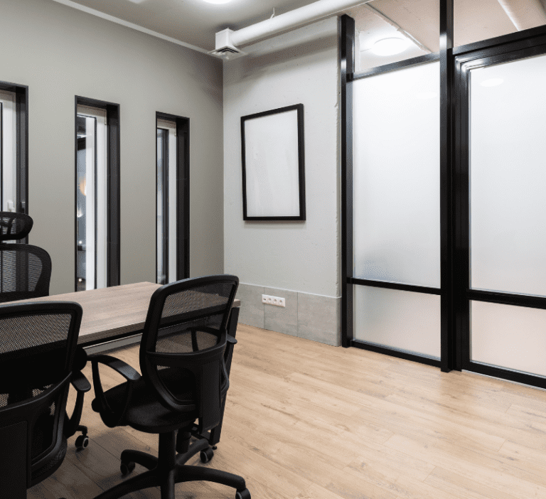 Uncluttered-Office-Space